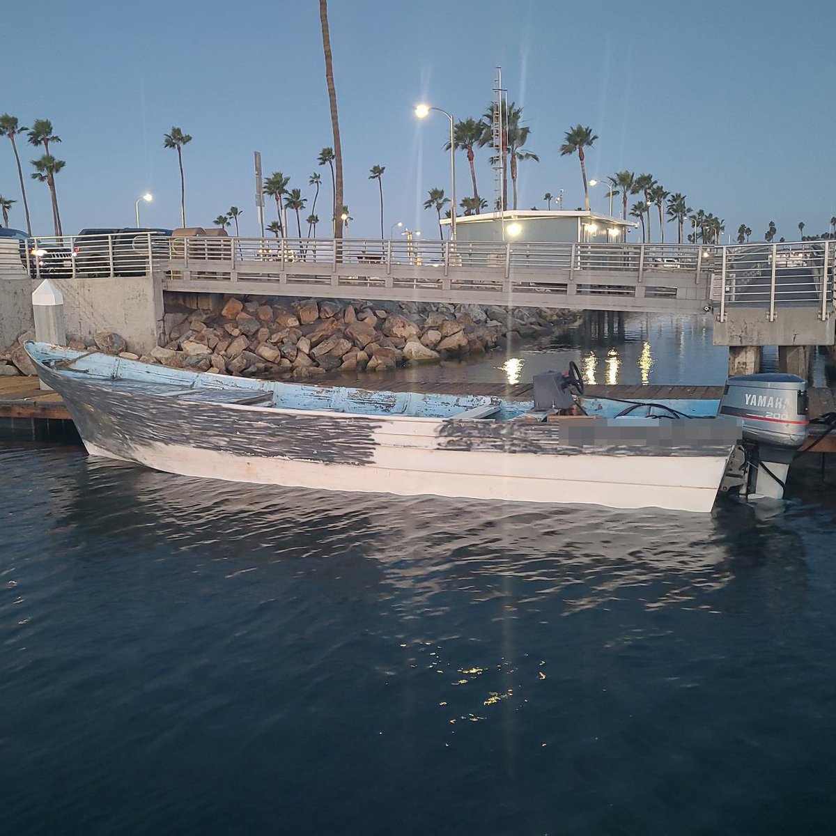 CBPAMO's tweet image. 🚨 Successful Maritime Interdiction Near San Clemente Island. 17 in Federal Custody! 🚨

Earlier this morning, Marine Interdiction Agents intercepted a maritime smuggling attempt near San Clemente Island after a U.S. Navy crew spotted a lights-out panga-style vessel traveling…