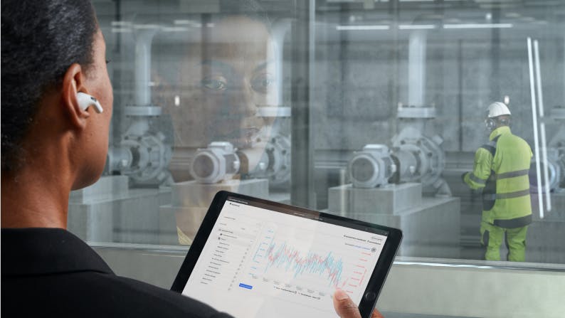 ProcessingMag's tweet image. A dual-layer architecture + edge intelligence lets operators optimize at digital speed while keeping core DCS functions stable and secure. Read more from @ABBgroupnews here: bit.ly/4oOAHAf