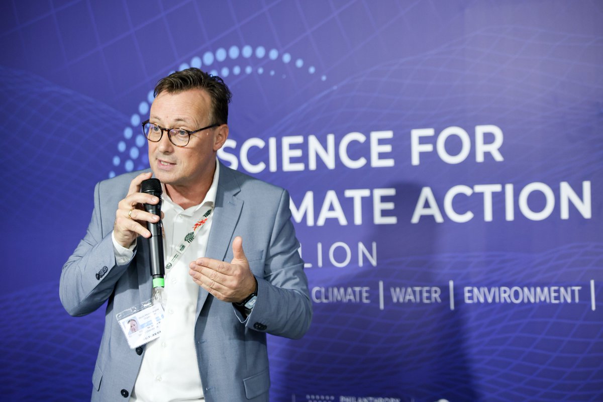 IISD_ENB's tweet image. A #COP30 side event brought @IPCC_CH, @FAO, and @WMO voices together to show how climate science can drive safer agrifood systems, highlighting findings from key reports on heat impacts and emissions data

Read ➡️ enb.iisd.org/events/transfo…

#agriculture #agrifood #climate