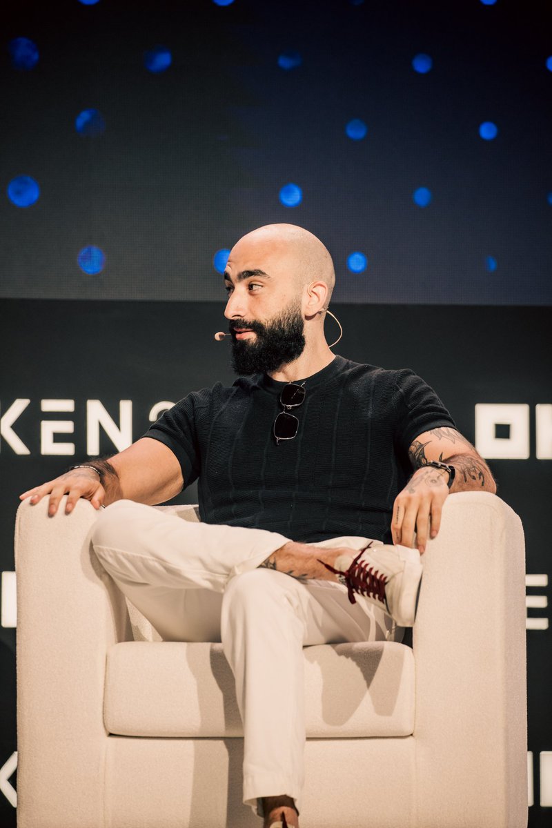 Luminaries tweet media