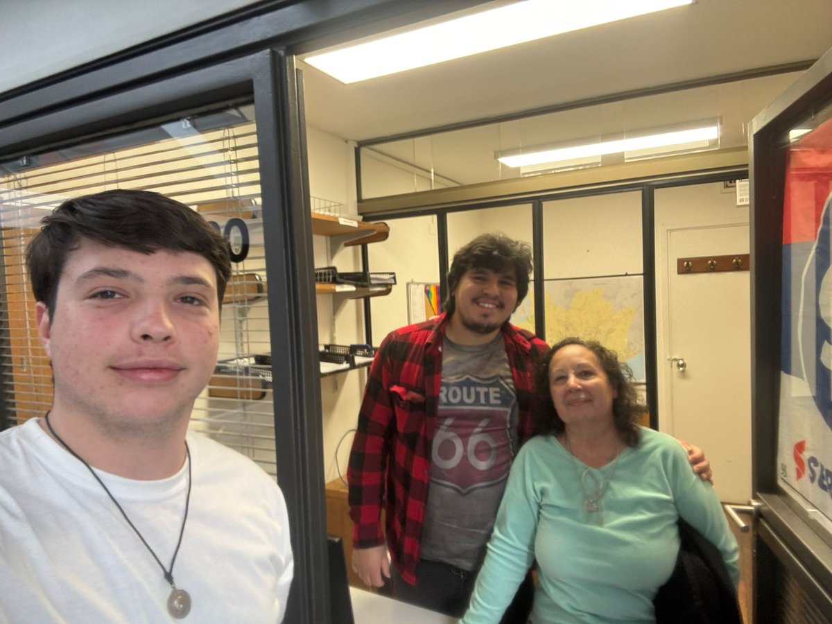 Atenta a las inquietudes de nuestras vecinas y vecinos