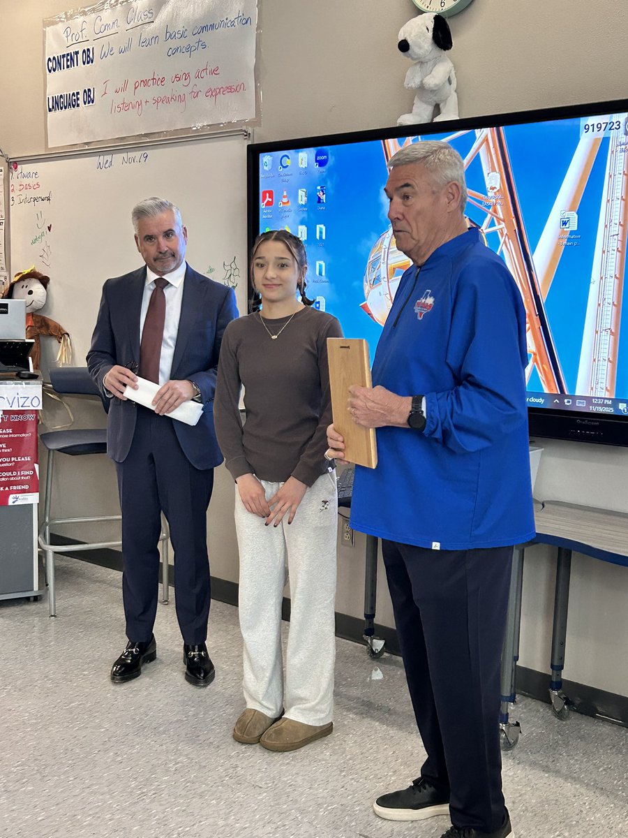 YISDAthletics1's tweet image. Huge Congratulations to Eastwood High School’s very own, Hailey Delgado on receiving her award recognition from the @AustinTGCA for being named the Female Wrestler of the Year for 2024-25.  @YsletaISD @DeXavierluke @YISDCFO