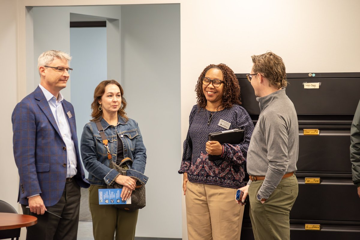 SGFChamber's tweet image. 🎉 Join us for the grand opening of New Day, @CPOzarks new day center supporting adults experiencing homelessness.

Thank you to our 2025 Ribbon Cutting Sponsor, @midwestfamsgf!

#RibbonCutting
#SpringfieldMO