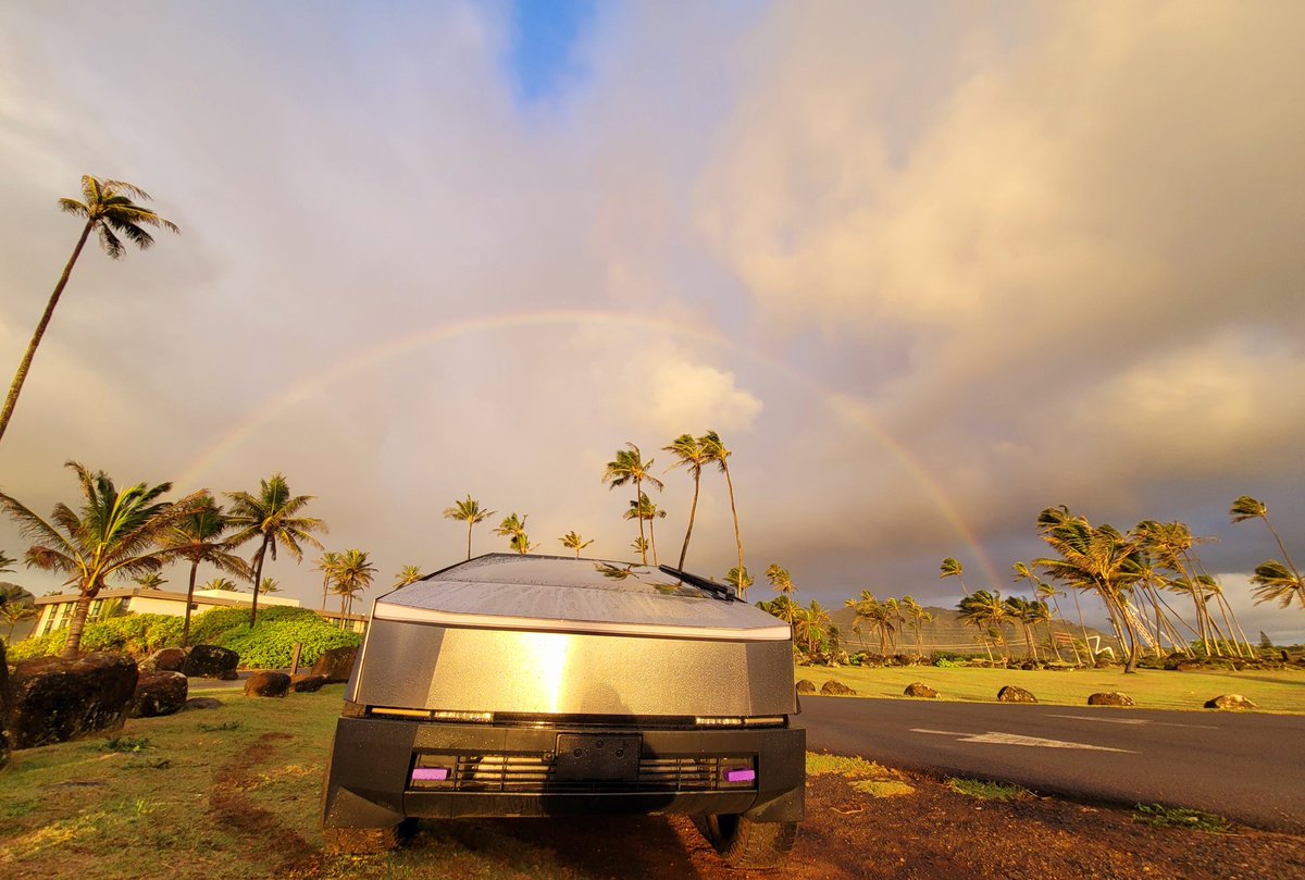 kauai_renatus's tweet image. The @Tesla #cybertruck truly is an engineering masterpiece with its steer by wire rear wheel steering full self driving air suspension on and on , Amazing ! Aloha