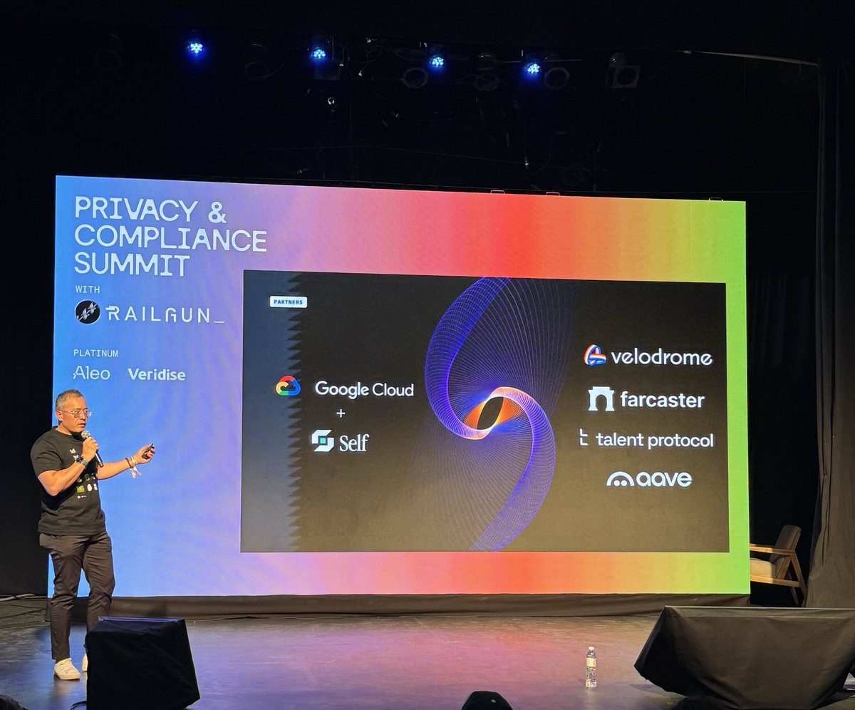 SelfProtocol's tweet image. CEO &amp;amp; co-founder @ericnakagawa live from the Privacy &amp;amp; Compliance Summit stage 📸

Eric presented Self’s privacy-preserving identity solutions &amp;amp; discussed the latest applications from Sybil resistant token distribution to boosted yield for real humans