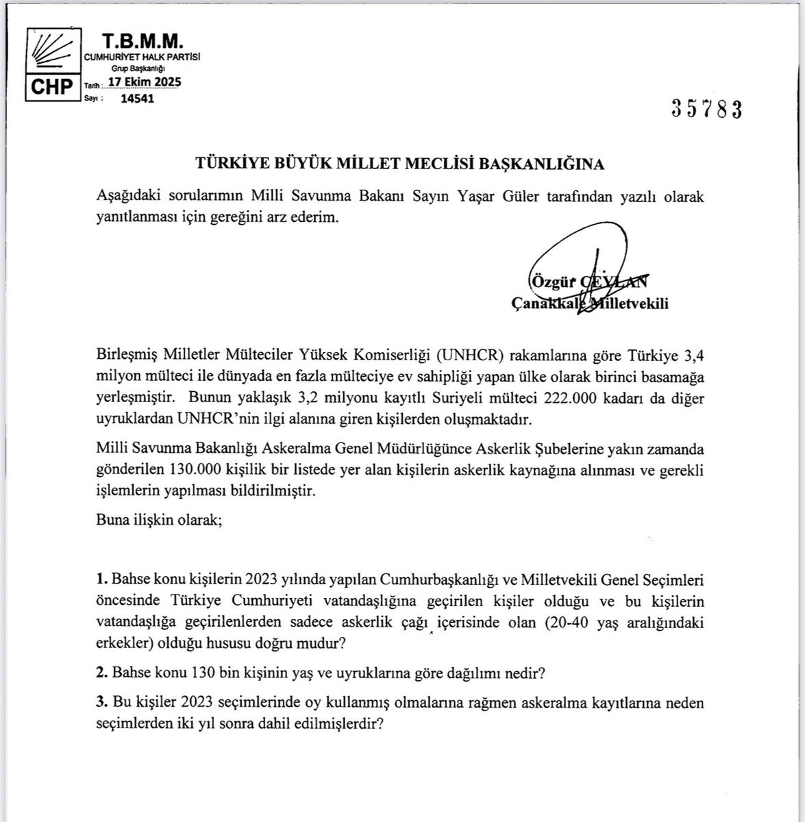 Skandal❗️❗️❗️❗️❗️❗️❗️❗️❗️

Bu iddia korkunç, akıllarını kaçırmış olmalılar❗️

TSK'ya 130 Bin Mülteci Ordusu mu Kuruluyor❓

İddialar şöyle;

🔴 130 bin Suriyeli’nin Türk Ordusuna alındığı,

🔴 Çoğunluğunun 20-40 yaş arası erkeklerden oluştuğu

🔴 Bu kişilerin askerlik şubelerine