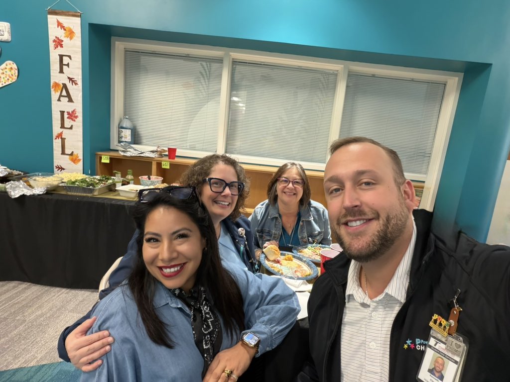 kcloud66's tweet photo. We had a blast at @TISDEEA campus giving thanks and celebrating our many blessings this year 🎉🙏🍁 The smiles across the campus said everything 😄 Proud to be part of this #teamTomball. #DreamTeam #DataTeam #TeamAndFamily #GivingThanks ❤️💙💛💜 https://t.co/3bGozXKfE4
