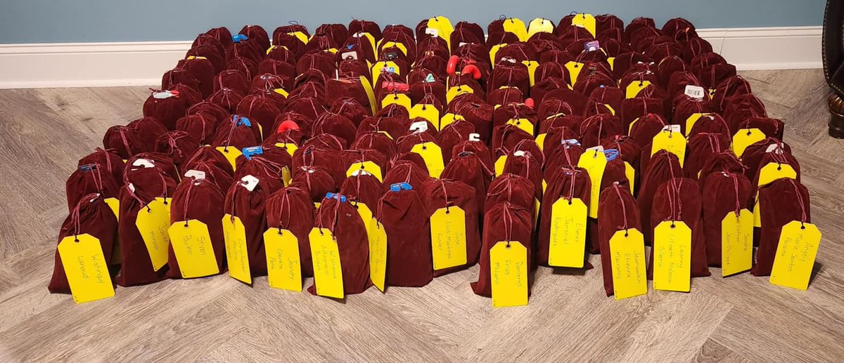 Compassion Meeting for tomorrow is POSTPONED!
We will finish packing the Dove Youth Development holiday bags the first week in December! If you have bags at home, fill them and drop them off at any accessible SHBHU drop location.