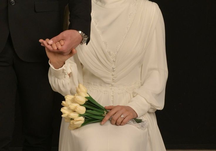 Tuttuğu eli bir ömür boyu bırakmayacak, zarif insanlara denk getir Allah'ım.