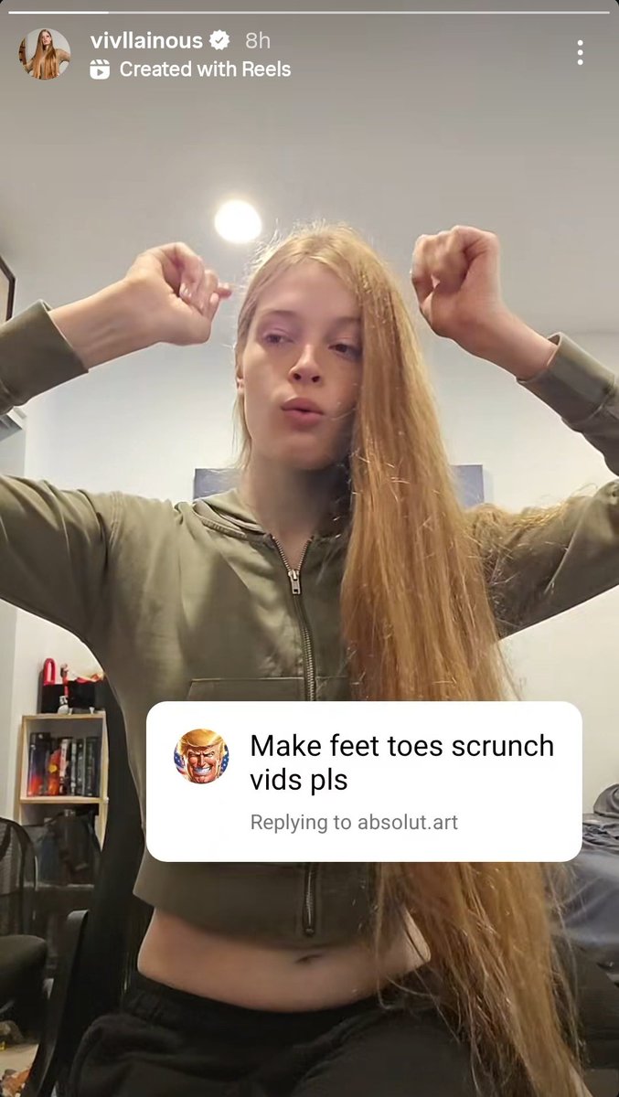 CHUUISCOMMUNISM's tweet image. Wtf is she even posting