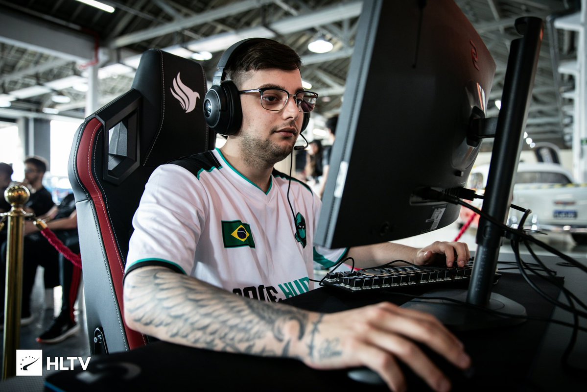 GameHuntersCS2's tweet image. 🥷 Nossos novos caçadores cairam bem no manto em? 

#LetsHunt