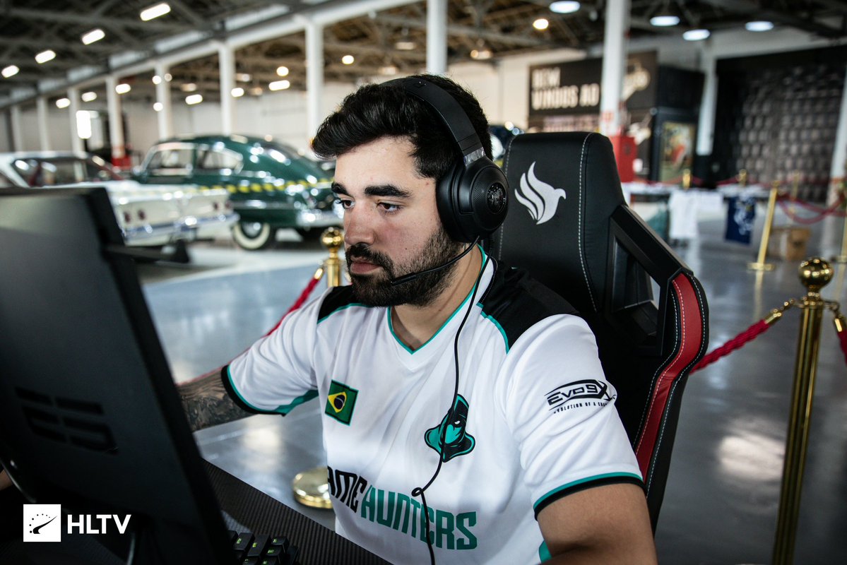 GameHuntersCS2's tweet image. 🥷 Nossos novos caçadores cairam bem no manto em? 

#LetsHunt