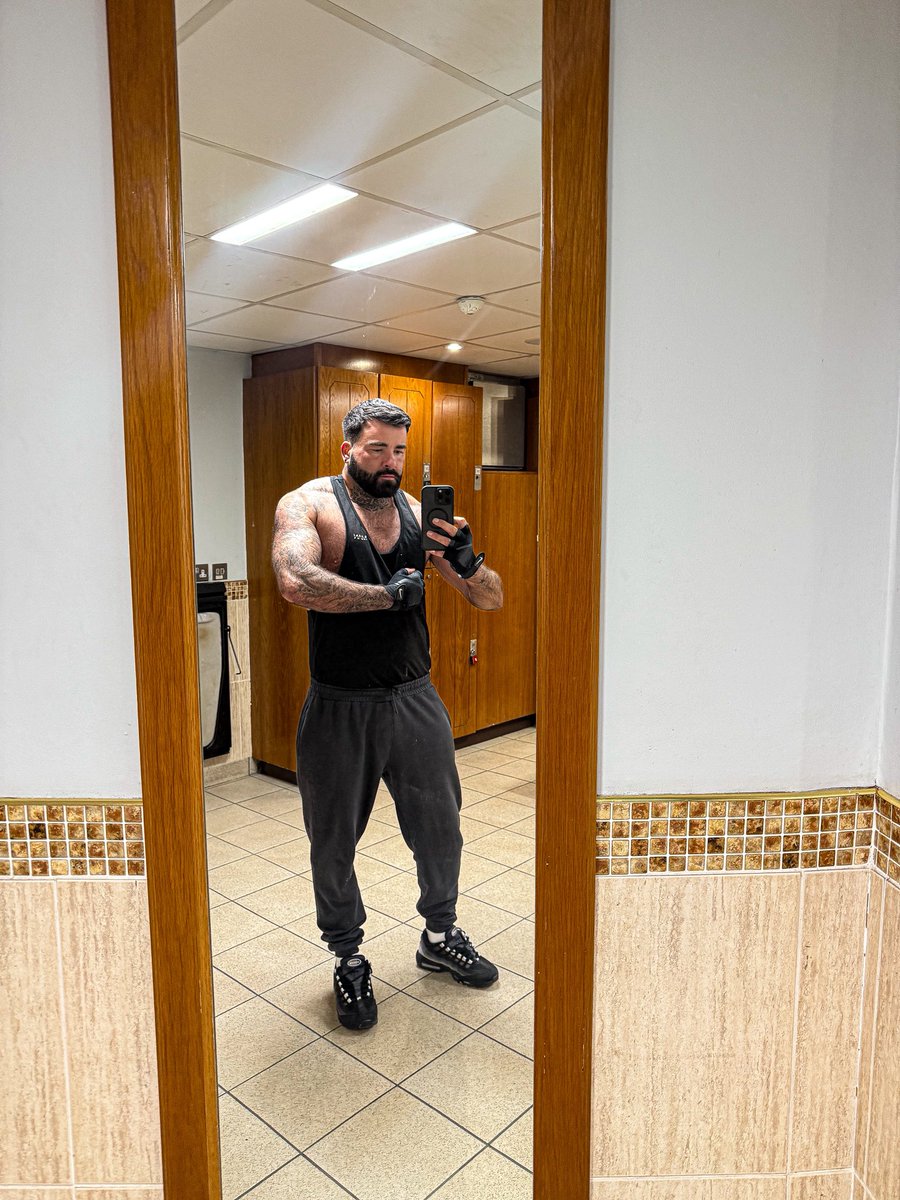 masteralpha94's tweet image. Winter gains who’s buying my Nando’s?