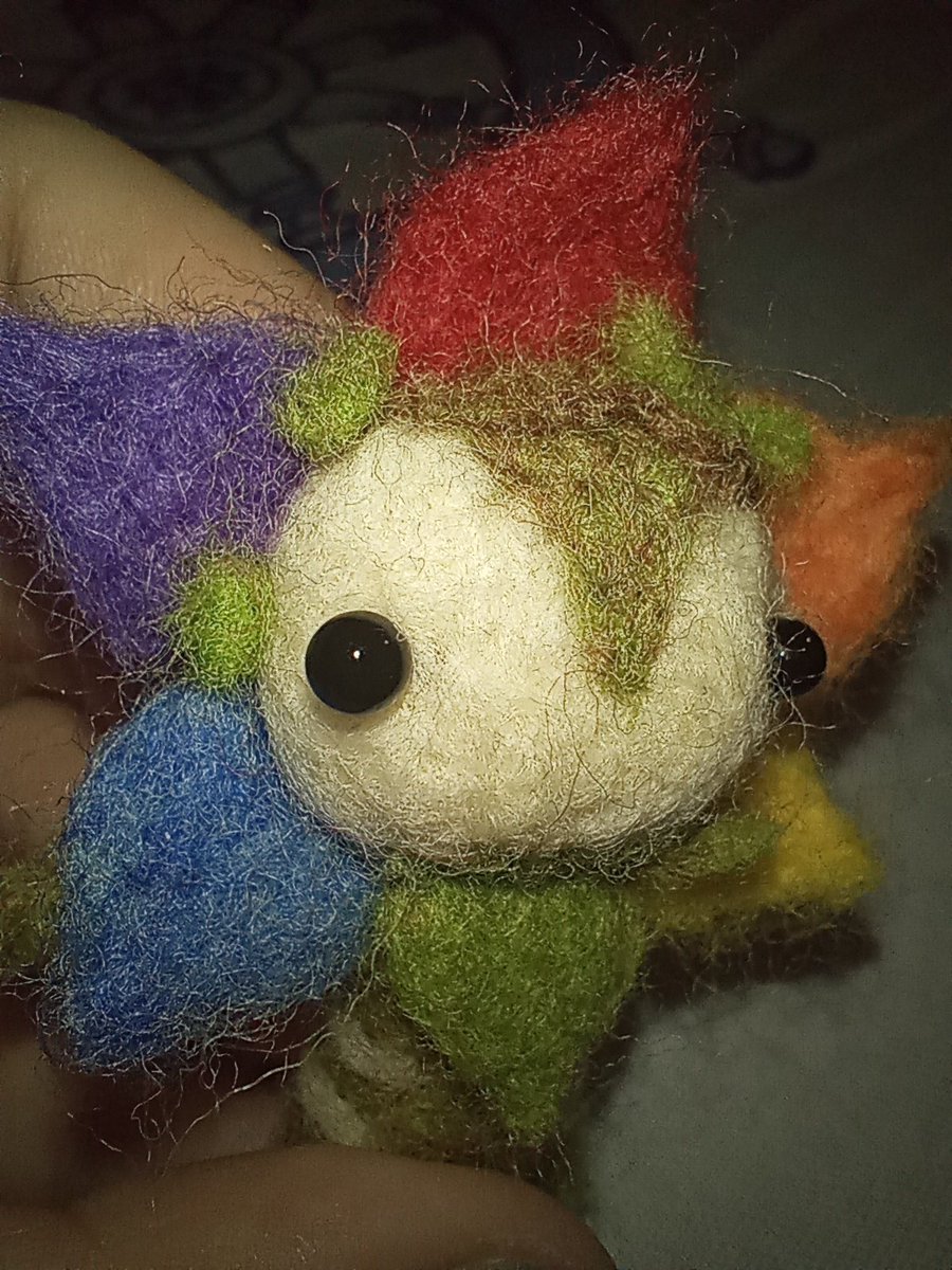 bootlessbug's tweet image. My first needle felt ever🌼
I think he has no brain I&apos;m sorry
#dandysworld