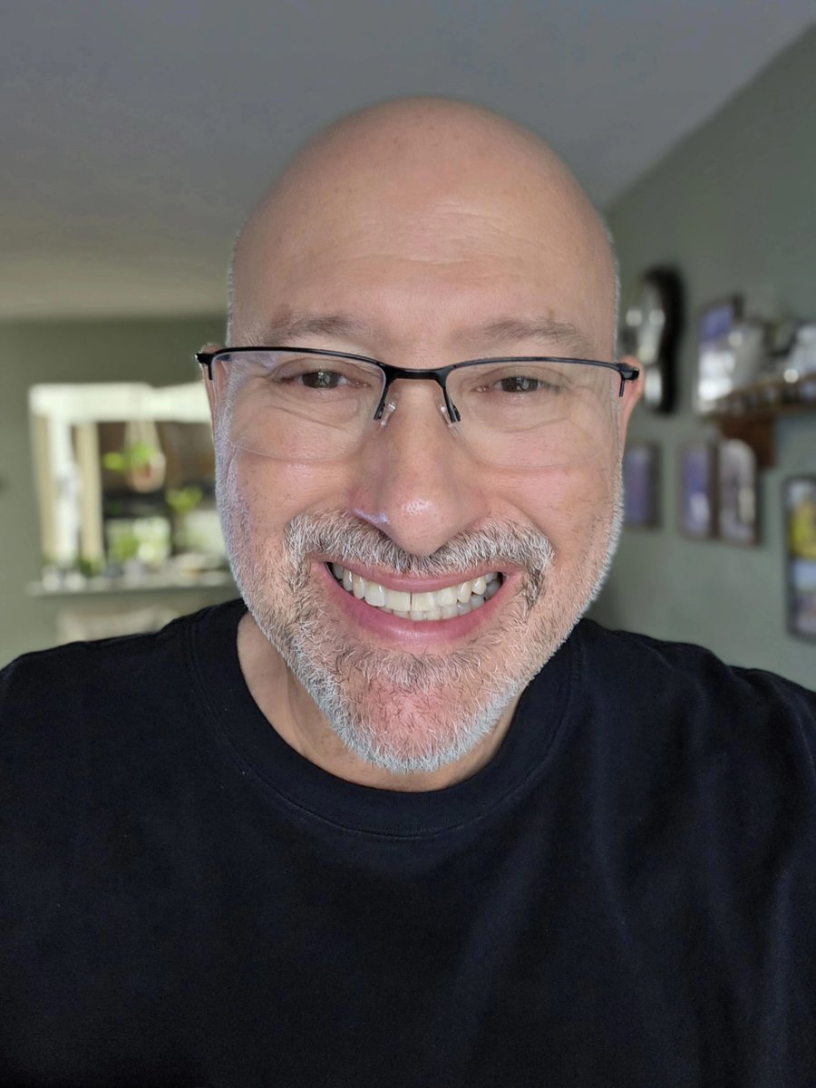 scotjs's tweet image. Wednesday WFH smile! Grey, rainy day here in NYC. Glad I didn&apos;t make the commute today. Today has been just head down in our 2026 scopes. But we&apos;re in the homestretch. How are you doing? What&apos;s making you smile today?
