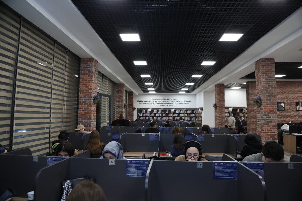 📍Kağıthane Belediyesi
✏️ Genç Vadi Millet Kütüphanesi📚

Sınavlara hazırlanan ve okul derslerini çalışan öğrencilerimize selam vererek, keyifli sohbetler gerçekleştirdik.

Derslerinde başarılar diliyorum. Rabbim zihin açıklığı versin, bahtları açık olsun.

#KalbimizKağıthane