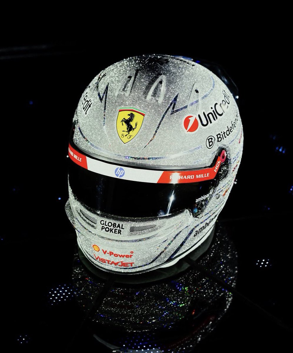 Kulturlesite_'s tweet photo. Le casque de Lewis Hamilton pour le Grand Prix de Las Vegas..

UN BIJOU 🤩 https://t.co/pN4Wyogz65