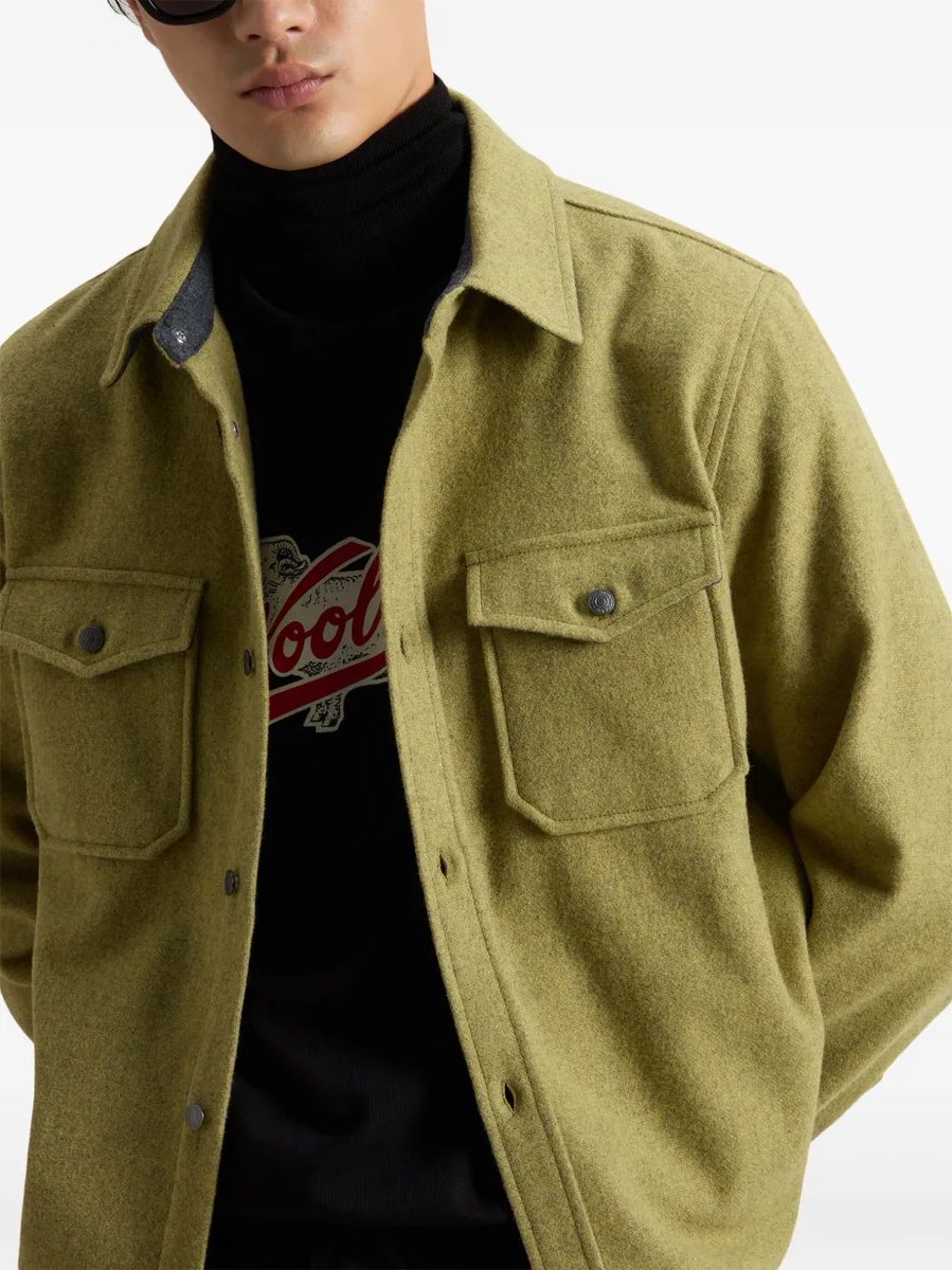 sebccubus's tweet image. I got green
— something you like  
— an album  
— a character  
— an outfit