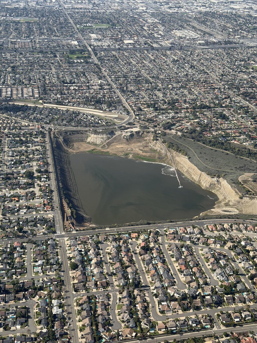 Marc Cabi tweet media