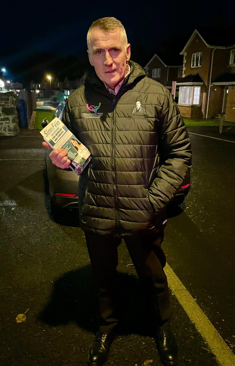 DeclanKearneySF's tweet photo. Very positive engagements tonight on the #GoodJobsBill with workers from  diverse workplaces in #Millmount Randalstown.

Local people were delighted to be briefed on this workers rights legislation &amp; to hear that Sinn Féin has the backs of all workers &amp; families

#WorkingForAll https://t.co/3oxmQJfPzq