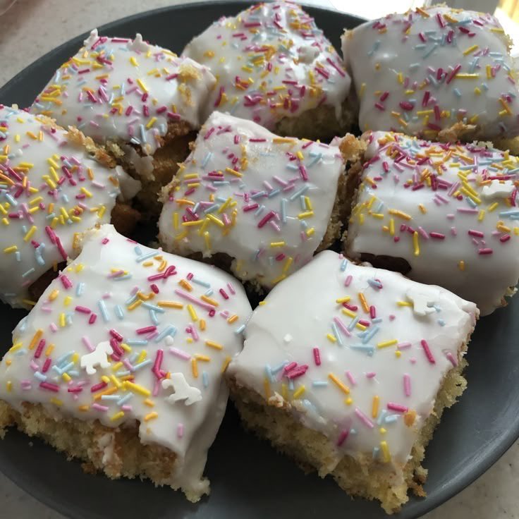 pusheeeeeeeenn's tweet photo. ˙ . ꒷ 🍰 . 𖦹˙— foodpoll - british nostalgic childhood snacks !
an interactive thread mainly for edtwt (˶ᵔ ᵕ ᵔ˶) ‹𝟹

────୨ৎ────

poll duration- 7 days
enjoy! ──★ ˙🍭 ̟ !!
🏷️:#edtwt #shedtwt #foodpoll #nostalgia https://t.co/iaMe0heBvo