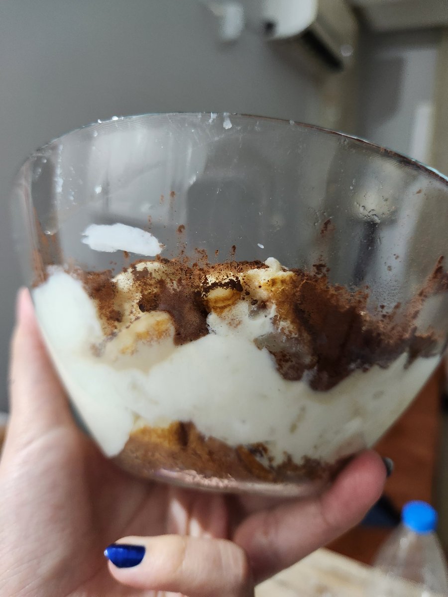 kahrolasi tiramisu nasil da benziyor cole
gariban tiramisu
bir subar dagi tiramisu
pankekle yaptim kakaodan da bogulcam