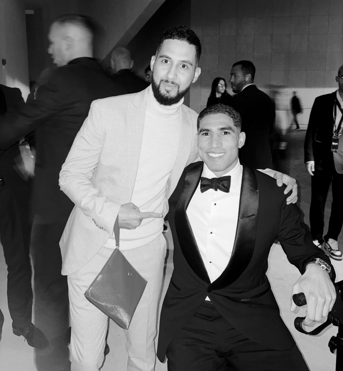 SaidAmdaa's tweet photo. Félicitations mon frère @AchrafHakimi 

Ballon d’Or Africain totalement mérité !!! En attendant le toit du monde InchAllah 🤲🏽 https://t.co/kCUSyuYKfM