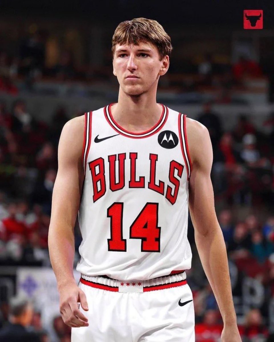 austinsprops's tweet photo. HE COOKS PORTLAND💨

Matas Buzelis 4.5 Rebs “O”
(-120)DK

🏀#4 #SeeRed  Vs #RipCity  

200❤️FOR MY FINAL PLAY!

Attacking Boozie here who should be needed to matchup with Portland's size. 

I believe we see 26+ mins as are floor in this back to back spot. Buzelis is OVER in 21/30 with 26+ mins dating back to last season. OVER in 9/13 games this season alone.

Opposing forwards Vs POR:

(O’Neale 5), (Marshall 9), (Flagg 8), (Murphy 5), (Bey 6), (Wagner 9), (Jaquez 12), (Washington 7), (KD 5), (Banchero 9),

Last season in his sole start vs POR he played 34 minutes grabbing 12 rebounds on an elite 18 rebound chances. Portland starter a vert similar lineup to their projected lineup for tonight.