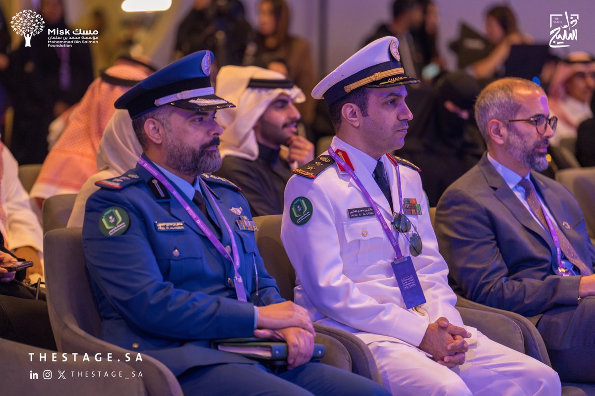 thestage_sa's tweet image. عشنا رحلة دبلوماسية تُجسّد المسؤولية والقيادة في زمنٍ تتسارع فيه التحوّلات مع د. عبدالعزيز الواصل @AzALWASIL، في لقاء بعنوان «صوت المملكة في الخارج» ضمن #منتدى_مسك_العالمي #بإبداع_الشباب⁩

مُحاور اللقاء : محمد الموسى @md_almousa
