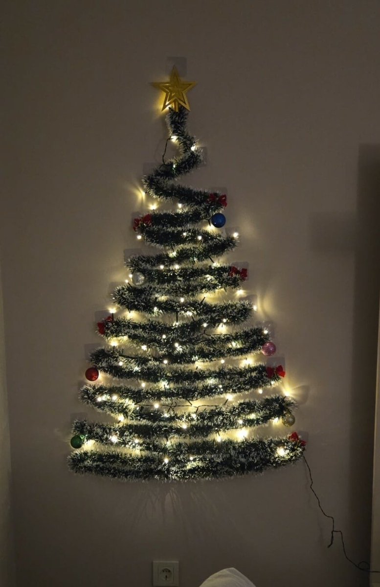 lauflins's tweet image. It&apos;s not even december yet but I&apos;m already in Christmas mood