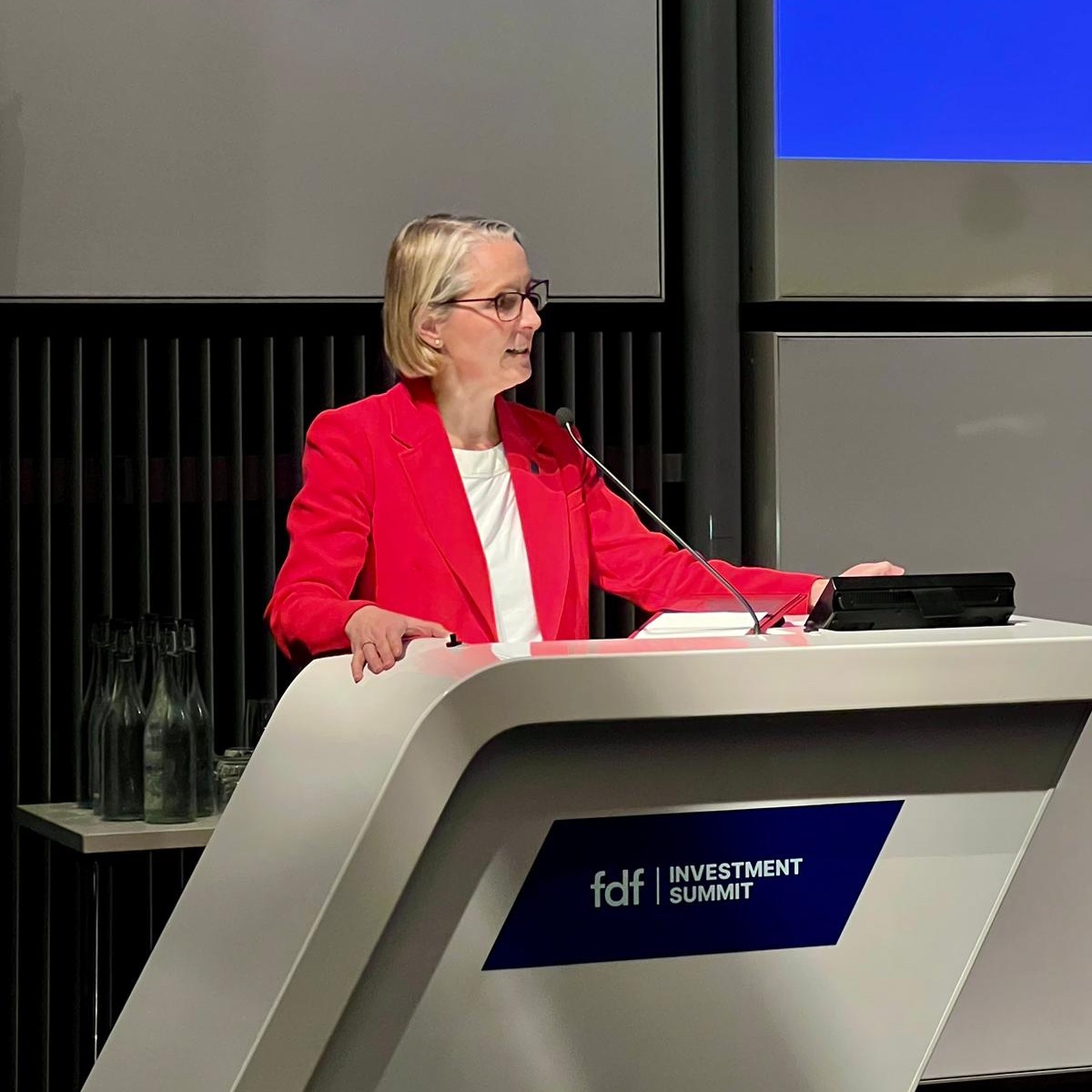 We're working hard to help manage food costs for families wherever possible, and doing so hand-in-hand with business to achieve it.

Today, I spoke <a href="/Foodanddrinkfed/">Food and Drink Federation</a> about practical steps to cut red tape and keep costs down to help them pass on savings to their customers.