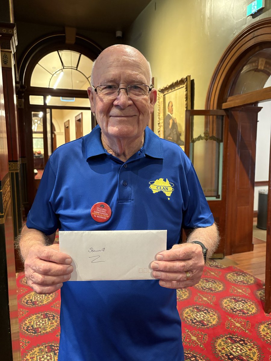 CLAN_AU's tweet photo. Saw Stewart our long standing Treasurer in Parliament House yesterday &amp; was able to give him his gift 🎁 to thank him for all the voluntary work on the CLAN Committee he did &amp; support he gave Clannies 
Enjoy your retirement Stewart &amp; huge appreciation 👏💙💛👕👏💙💛👕 https://t.co/rFzG3JgyJL