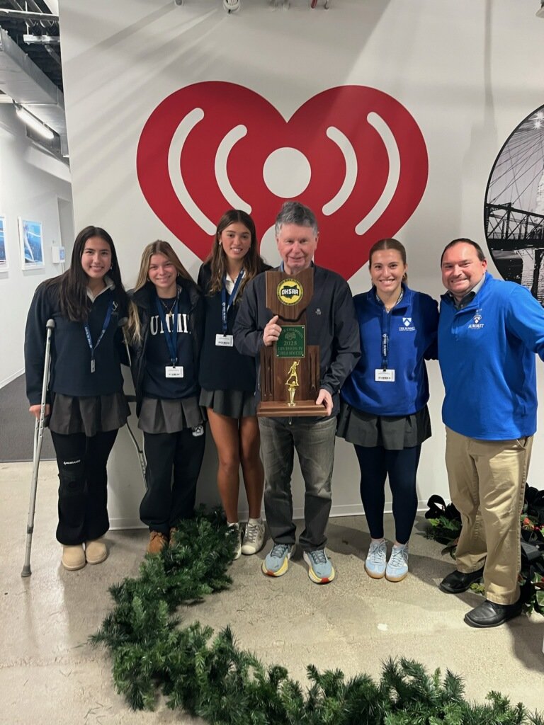 Thank you <a href="/Willie700WLW/">Bill Cunningham</a> for inviting us on the show to highlight our great season. So appreciated. 
<a href="/e_unwin/">Eric Unwin</a> <a href="/SCDAthletics/">Summit Athletics</a> <a href="/SummitCDS/">Summit Country Day</a>