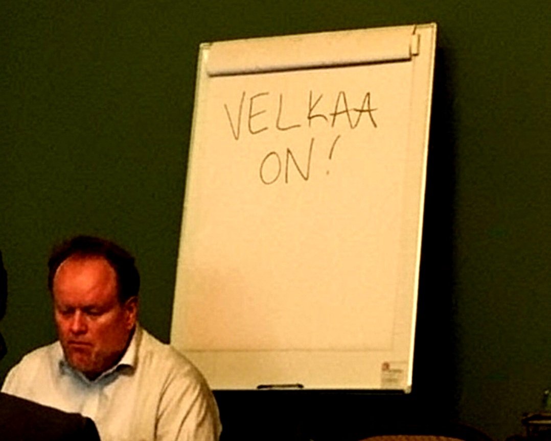 47leakiM's tweet image. How it started:

Rahaa on!

How its going:

Velkaa on!

#hallitus2019 #sdp