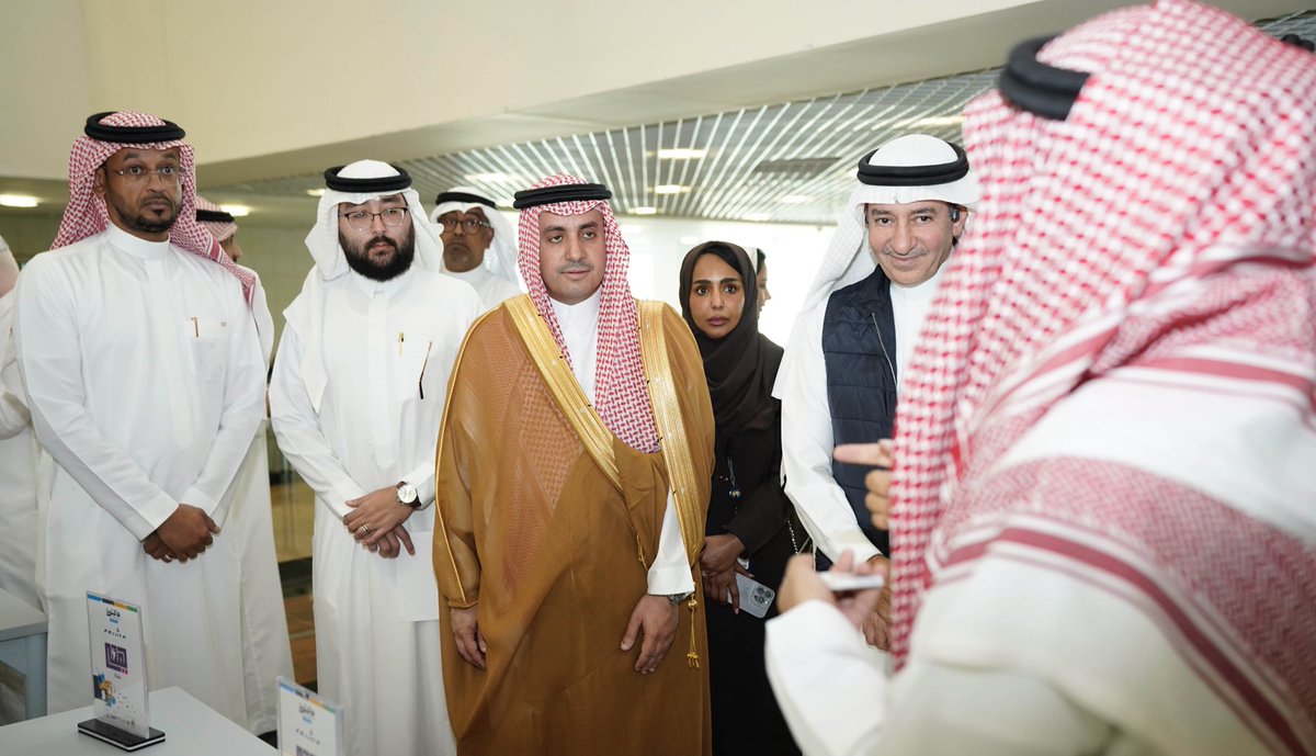 TechShopKSA's tweet image. تغطية اليوم الختامي :

#هاكثون_المسؤولية_والابتكار 

✔️بتنظيم #جامعة_الفيصل بالرياض 

✔️بتعاون #تك_شوب السعودية 

✔️بمجال #ميتافيرس #Metaverse 

🗓️ 19 نوفمبر 2025 

🔹بحضور وكيل الوزارة لتنمية المجتمع بوزارة الموارد البشرية والتنمية الاجتماعية :
سعادة الأستاذ/ أحمد بن صالح الماجد…