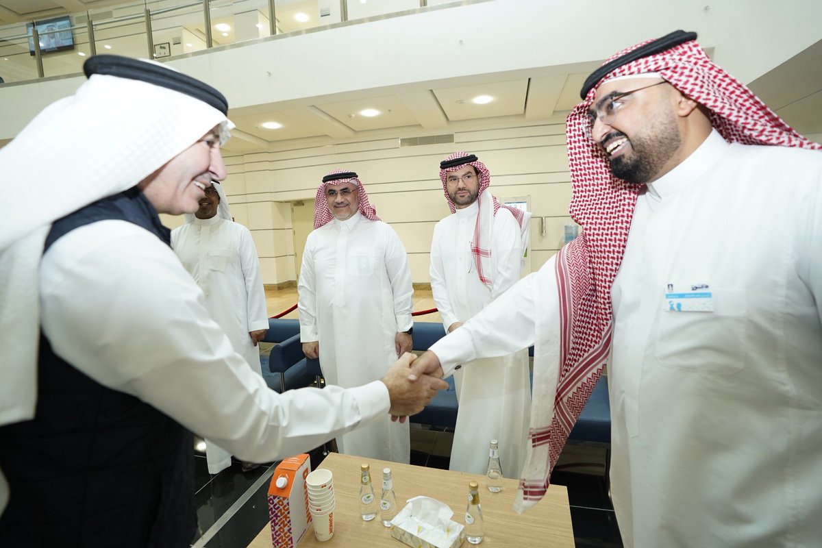 TechShopKSA's tweet image. تغطية اليوم الختامي :

#هاكثون_المسؤولية_والابتكار 

✔️بتنظيم #جامعة_الفيصل بالرياض 

✔️بتعاون #تك_شوب السعودية 

✔️بمجال #ميتافيرس #Metaverse 

🗓️ 19 نوفمبر 2025 

🔹بحضور وكيل الوزارة لتنمية المجتمع بوزارة الموارد البشرية والتنمية الاجتماعية :
سعادة الأستاذ/ أحمد بن صالح الماجد…