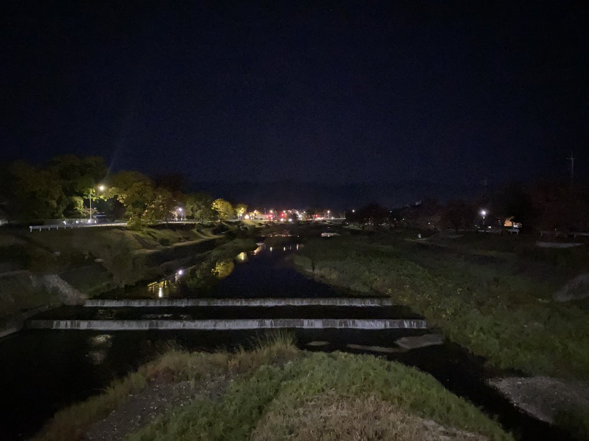 kamokamokai's tweet image. 今日の賀茂川。
2025年11月20日
#Kyoto #kyokamo #鴨川 #京都