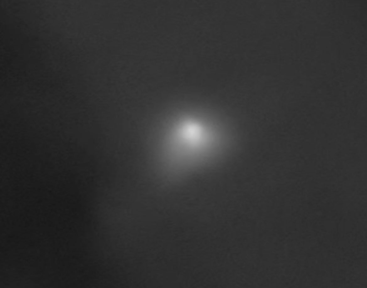 DrJamilaMD's tweet photo. @StefanBurnsGeo How can some random guy with a telescope in his backyard get the image on the left and NASA gives us the picture on the right https://t.co/SZPylZN0B0