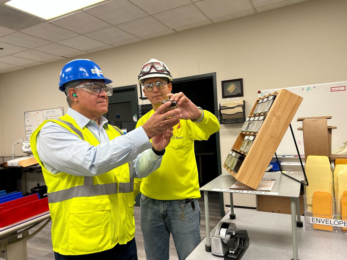 RepCarbajal's tweet image. At a visit to the Bayer facility in Oxnard, I got to see firsthand how vegetable seeds are processed, packaged, and shipped across the country and around the world. California&apos;s agricultural industry plays a critical role in the global economy, and we need trade policies that…