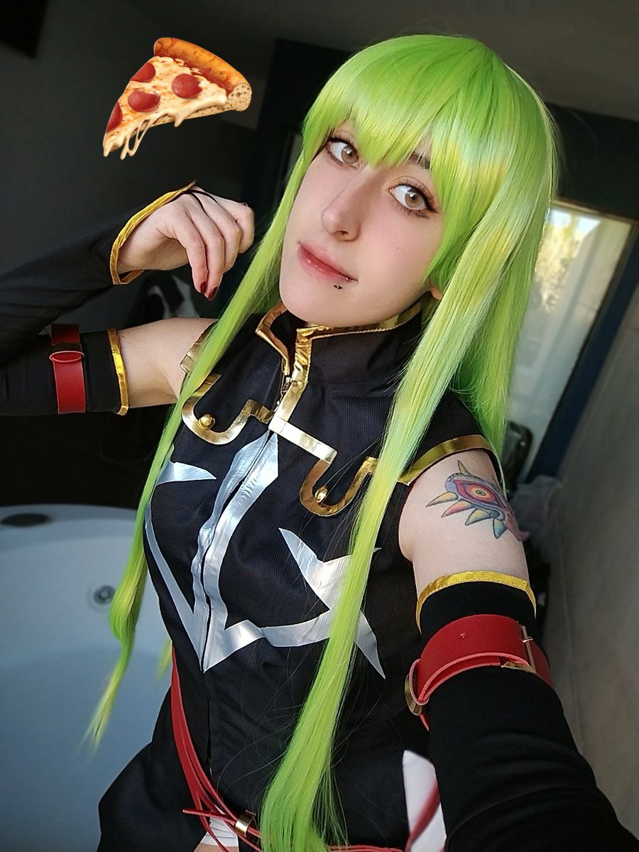KurobaInu's tweet image. Nos vemos el Sábado en la Japan Weekend de Valencia~ Iré de CC de Code Geass🍕 #CC #CodeGeass #Cosplay