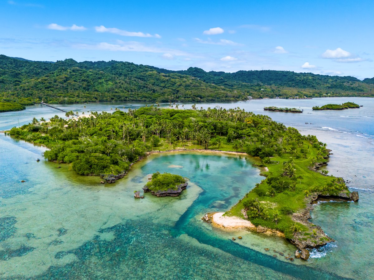 PlatinumAuction's tweet photo. Discover this private island surrounded by the sparkling Koro Sea, complete with a luxe villa and breathtaking views. Plans also include 19 additional lots and resort-style guest amenities.

Previously listed for $20M... now selling WITHOUT RESERVE!

🗓 Dec 19 https://t.co/zEUnhJyCYb
