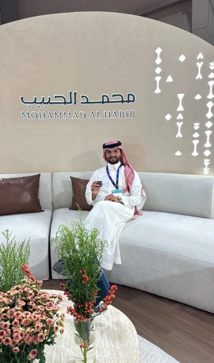 n9lltt's tweet photo. نبارك لنجمنا نشمي على نجاح أول تغطية، فقد كانت بداية موفّقة نتمنى له المزيد من التقدّم والإنجازات، وأن تكون هذه الخطوة نقطة انطلاق لمسيرة متميّزة بإذن الله 🤍
#نشمي_الكربي | @n90ltt https://t.co/h7Oa5ZC6mx