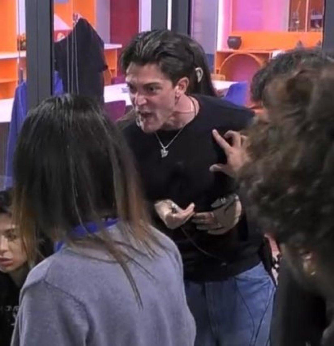 Carlot 🧸♑ tweet media