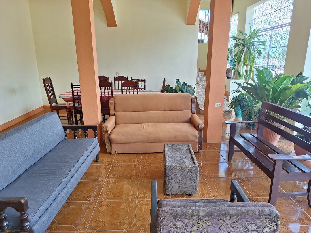 Hotel Nueva Guinea, en el municipio de Nueva Guinea, cuenta con cómodas habitaciones y acogedores espacios para el descanso deseado.

🏘️🛏️

#NicaraguaFascinanteIrresistible
#NicaraguaÚnicaOriginal
#InturNicaragua