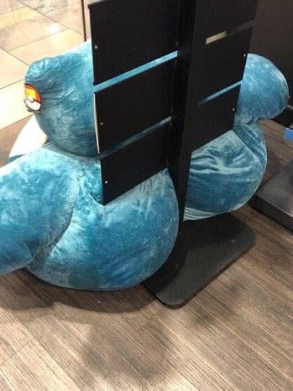 HackMorris's tweet image. Stuffed animal better chill before it gets it 👀