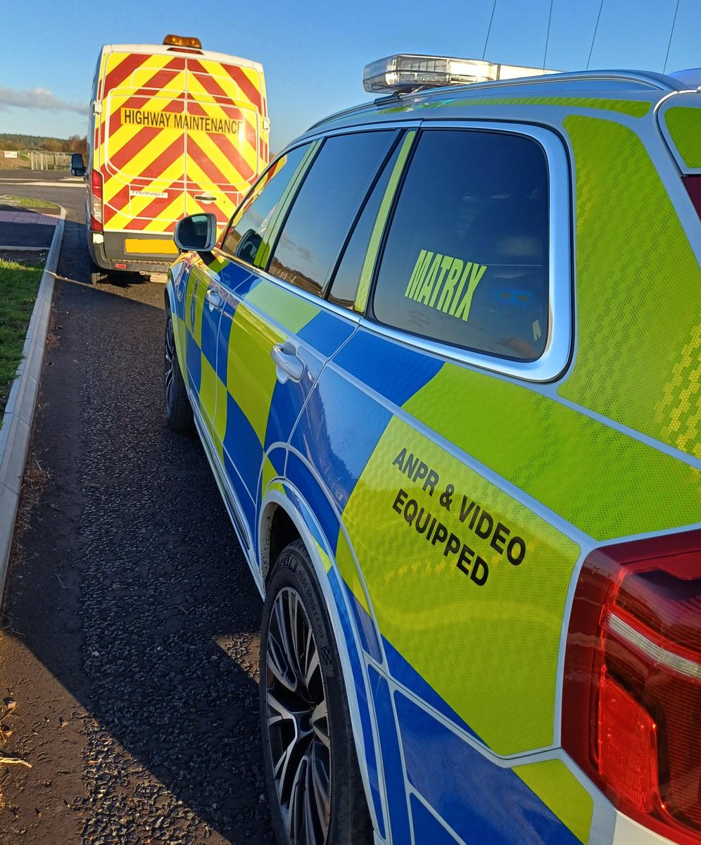 MerPolTraffic's tweet image. This vehicle was sighted struggling to stay in its lane in the #Formby area. Vehicle stopped and the drivers positive test for cannabis and cocaine revealed why! #arrested