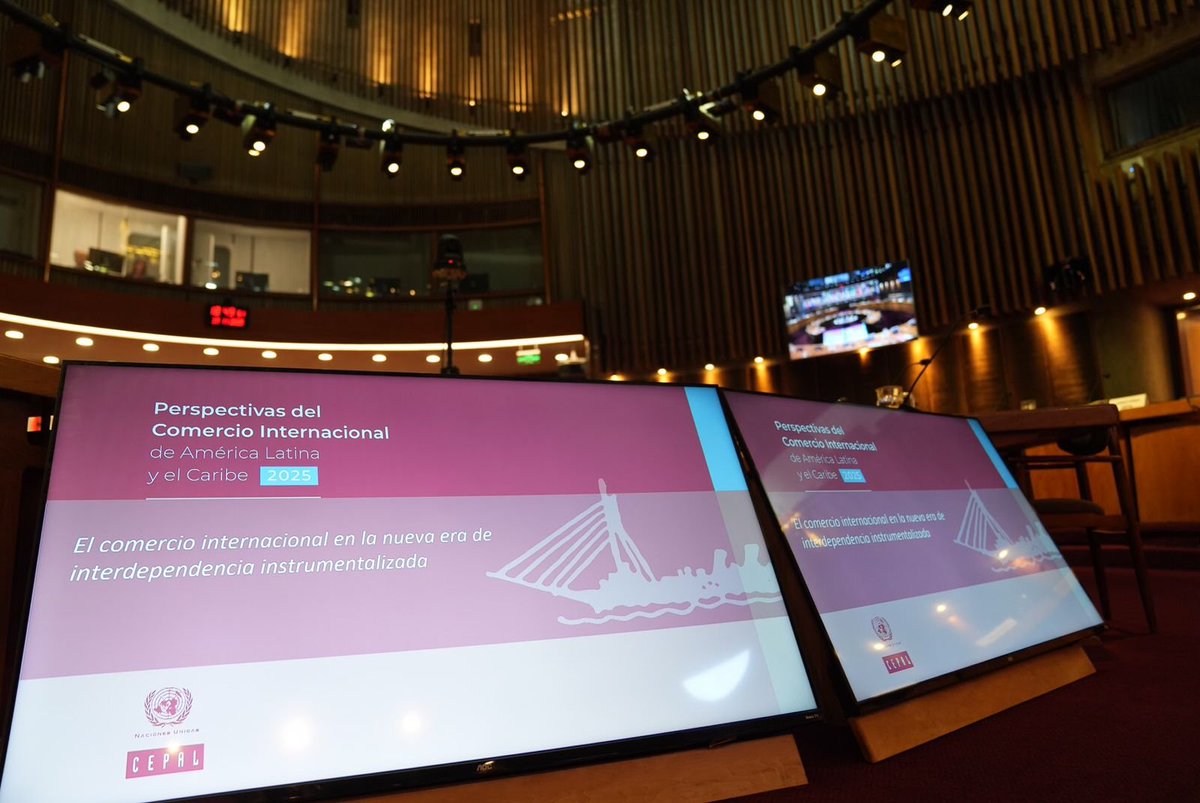 cepal_onu's tweet image. El Secretario Ejecutivo de #CEPAL @JoseMSalazarX ofreció hoy una conferencia de prensa para presentar el más reciente informe anual del organismo sobre las perspectivas del #comercio internacional de #ALC 2025. Mira las fotos del evento. ¡Compártelas!
📸 bit.ly/3X5taAQ