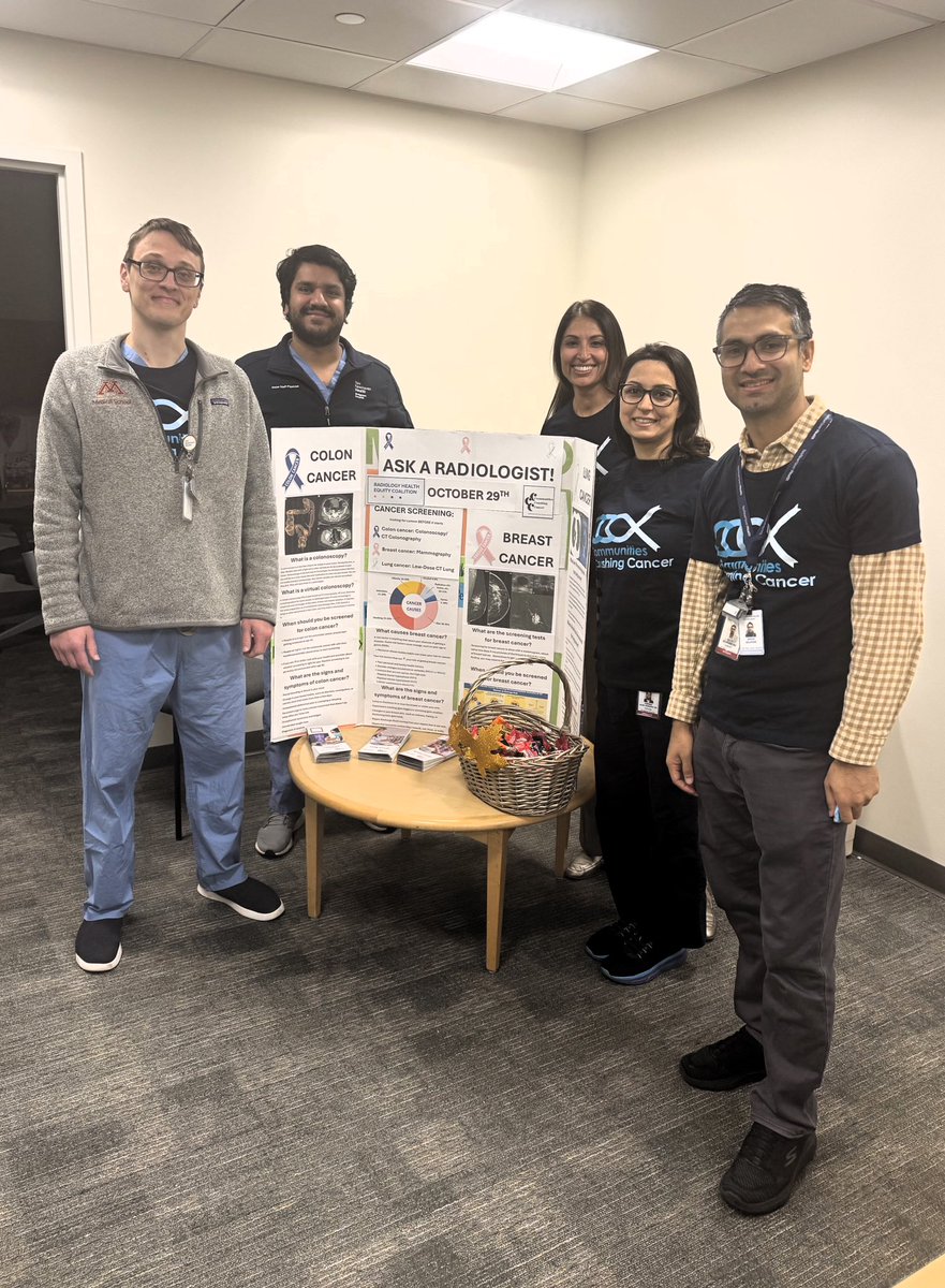 BPTRads's tweet photo. Communities Crushing Cancer at Bridgeport Hospital!🎗️🎗️

October 29th: BH radiology residents talking to the Bridgeport community about screening evaluations for colon, breast, and lung cancer. 

#Crushing_Cancer_Through_Community_Outreach

https://t.co/L3h9j4lIGb https://t.co/MlIWtcqqSU