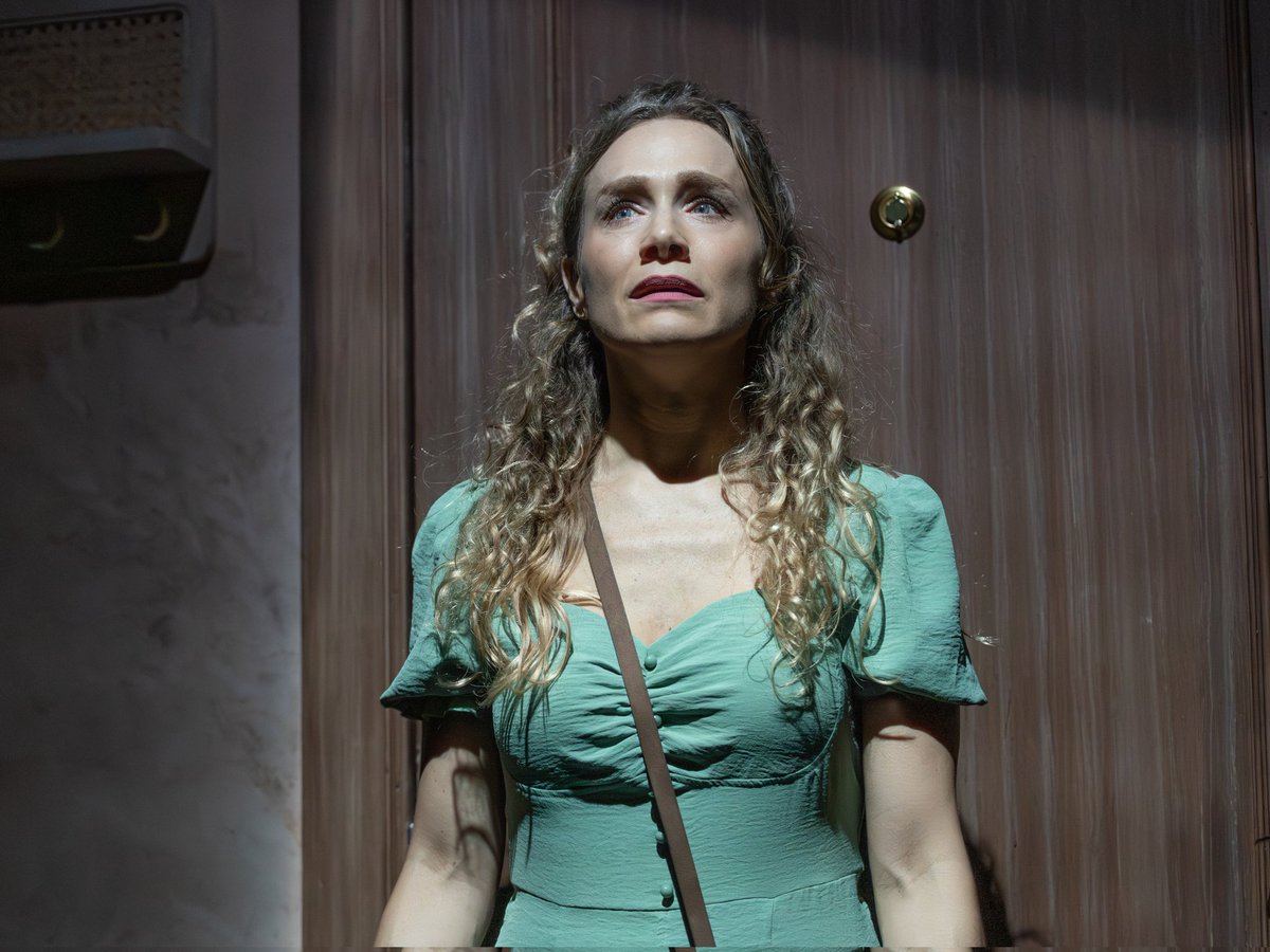 culworldtoursp's tweet image. 🎭 ¿ESTÁS AHÍ? de #JavierDaulte y dirigida por #DeniseDespeyroux en @TeatrosLuchana .
💭 Ana y Fran deciden irse a vivir juntos pero...🙆🏼‍♀️🤷🏻‍♂️ . 
La comedia argentina que nos ofrece mucho humor y alguna que otra reflexión ... 

Prod. Compañía Presente y Técnica Lógica Escénica