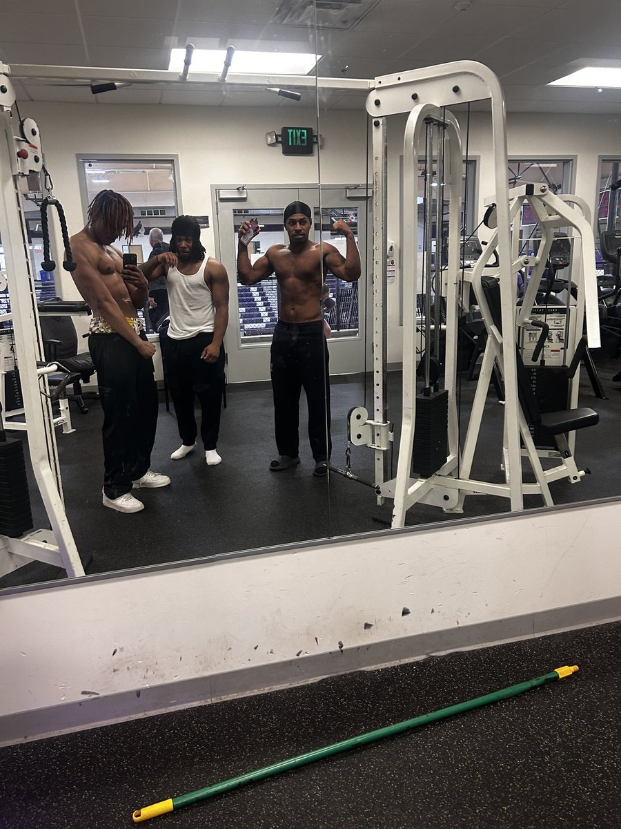 UnstoppableKey's tweet image. My young bouls!🫶🏾